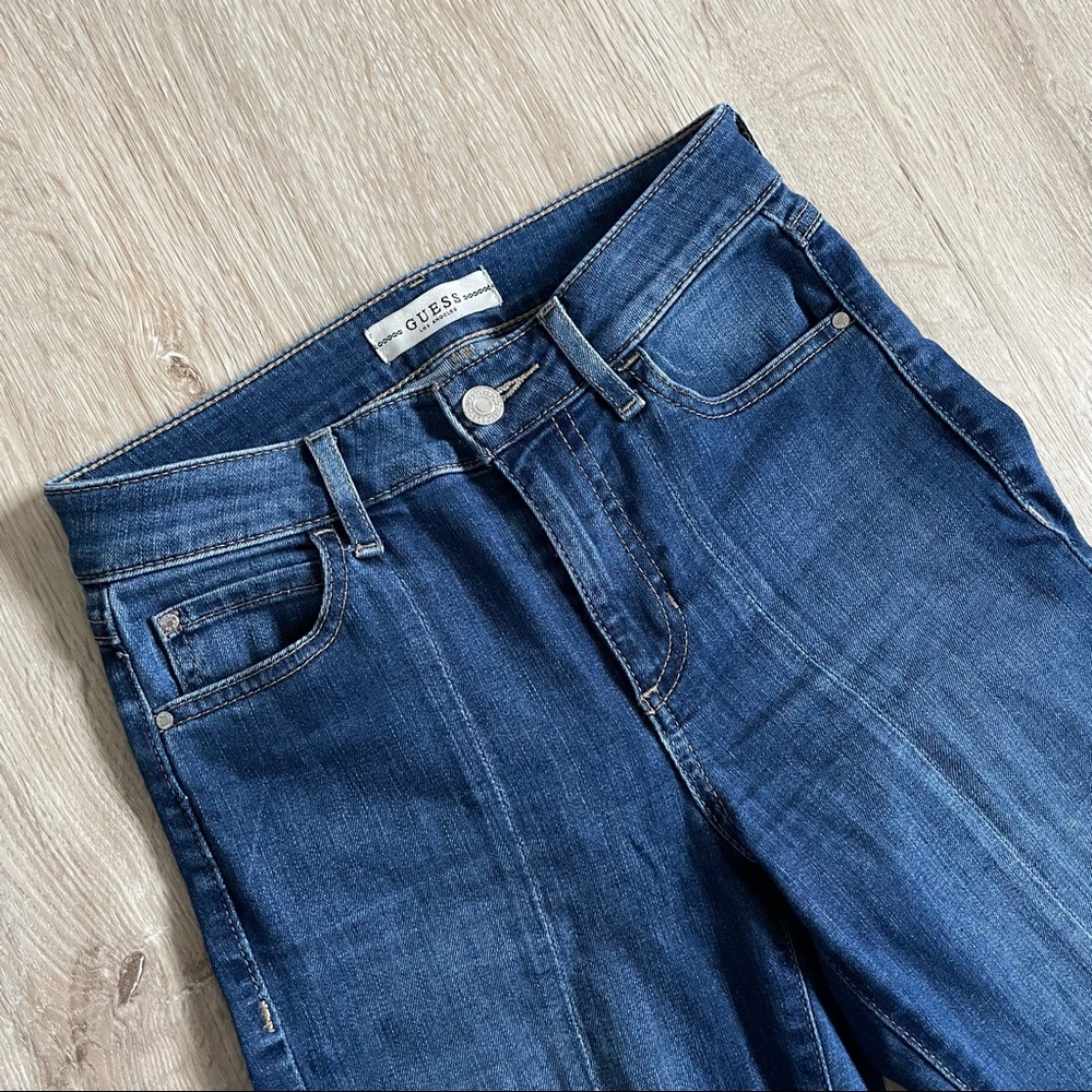 GUESS HIGH RISE CROP DENIM